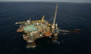 Descubre los principales yacimientos petrolíferos en el Mar Rojo y su potencial económico