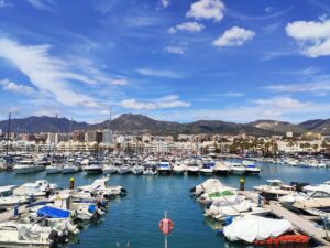 ¿Qué pueblo costero de la Costa del Sol es mejor: Torremolinos o Fuengirola?